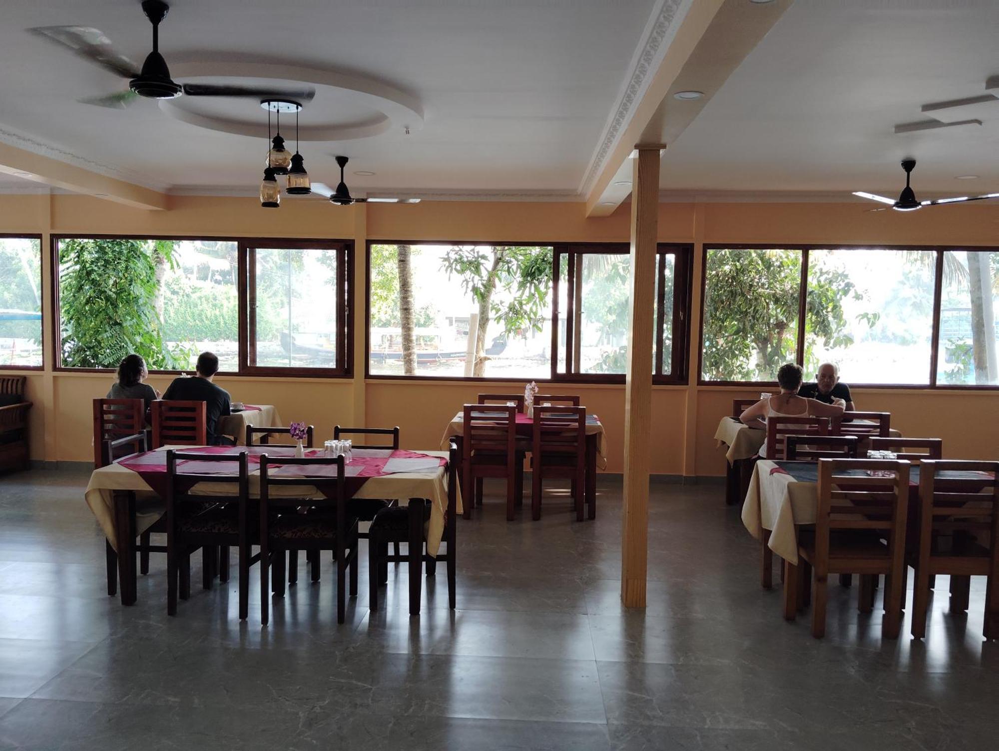 The Paradise Boutique Alappuzha