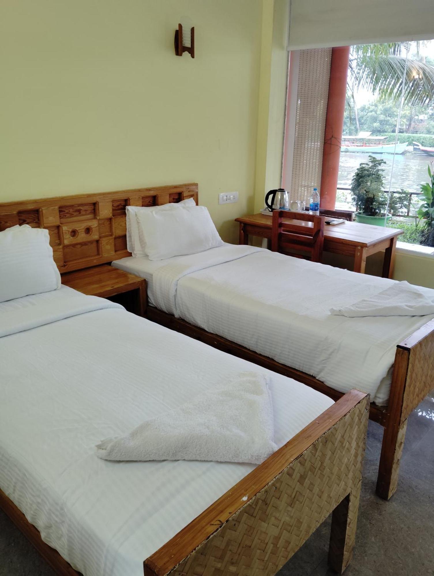 The Paradise Boutique * Alappuzha
