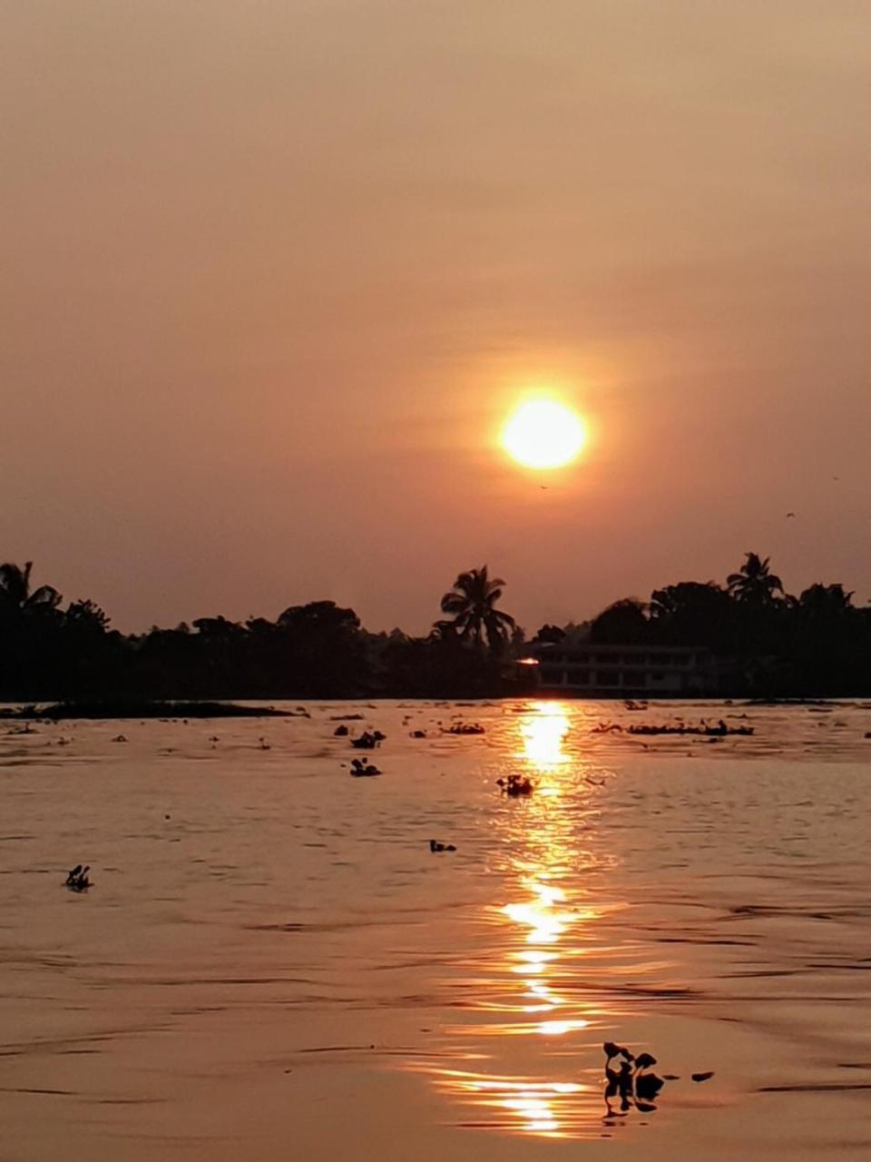The Paradise Boutique * Alappuzha